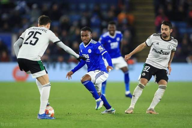 范迪克：取代克洛普非常艰巨但斯洛特干得很好